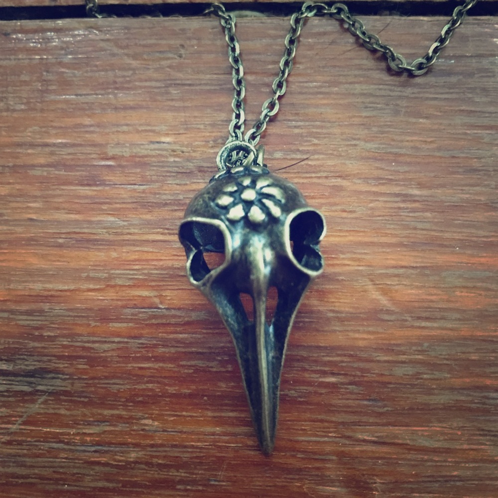Metal Bird Skull Necklace with Flower Decoration